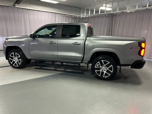 Used 2024 Chevrolet Colorado Z71 w/ Z71 Convenience Package 2 AWD/4WD image 4