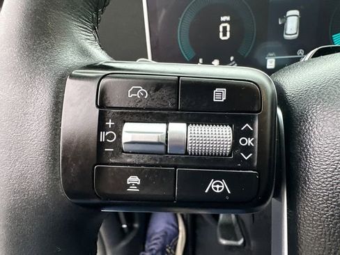 Used 2025 Hyundai Santa Fe XRT image 32