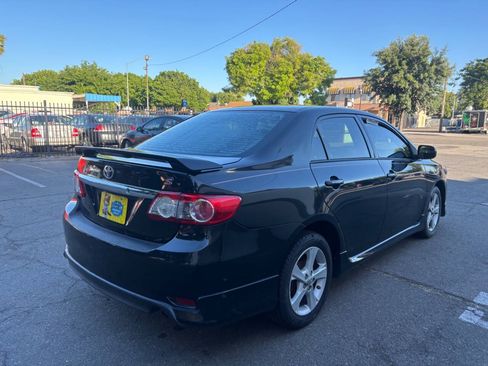 Used 2013 Toyota Corolla S FWD image 5