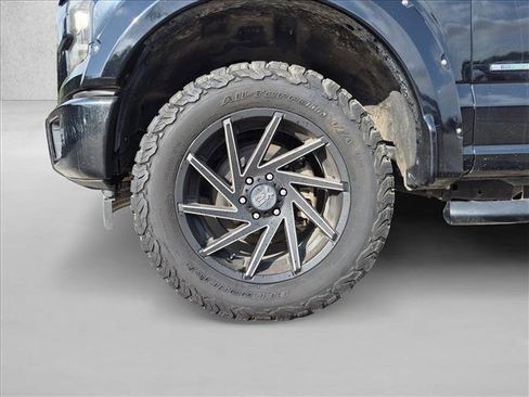 Used 2017 Ford F150 XL w/ Equipment Group 101A Mid RWD image 9
