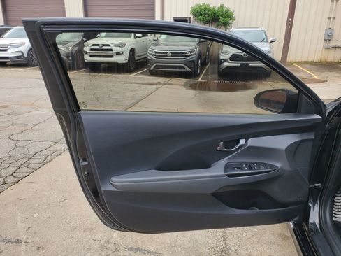 Used 2020 Hyundai Veloster Turbo R-Spec FWD image 16