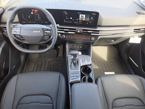 New 2026 Kia Sportage SX FWD image 5