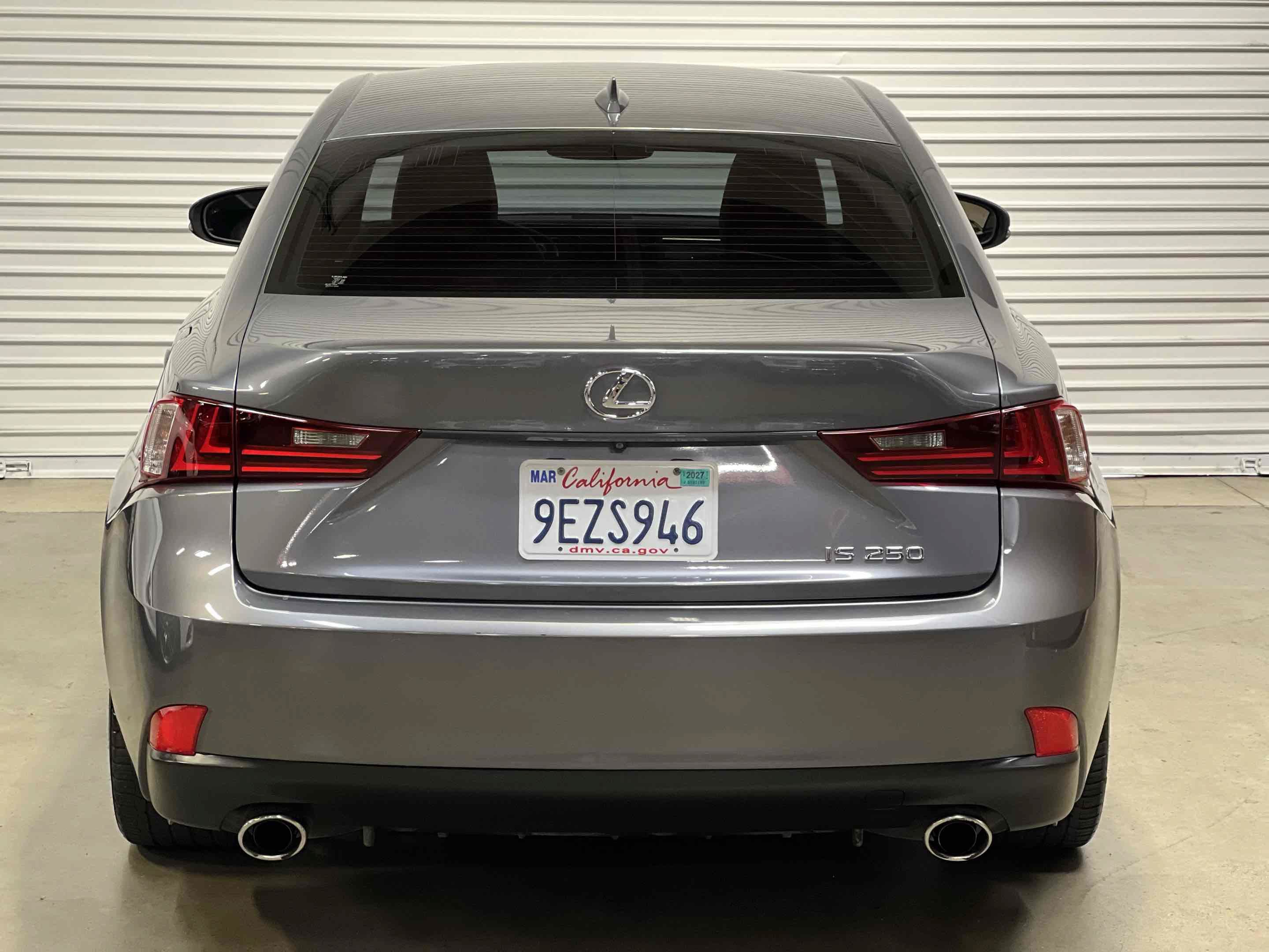 Used 2014 Lexus IS 250 w/ F-Sport Package RWD image 9