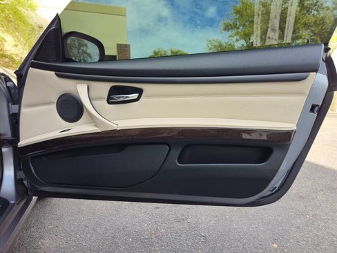 Used 2012 BMW 335i xDrive Coupe image 22