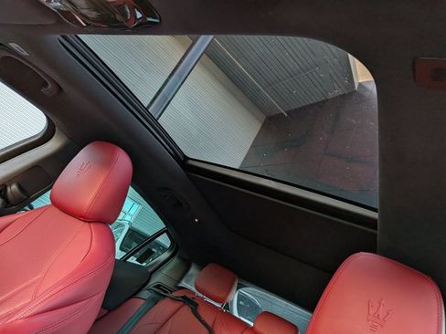 Used 2023 Maserati Grecale Modena image 13