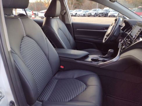 Used 2024 Toyota Camry SE image 22