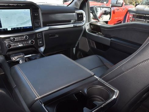 Used 2022 Ford F150 Lariat image 18