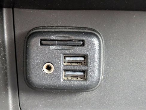 Used 2019 GMC Canyon Denali image 25