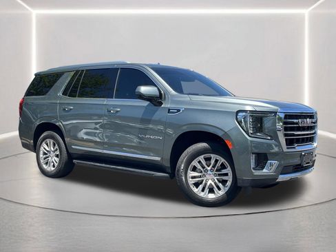 Used 2023 GMC Yukon SLT w/ SLT Premium Package RWD image 2