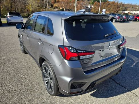 Used 2025 Mitsubishi Outlander Sport ES AWD/4WD image 3