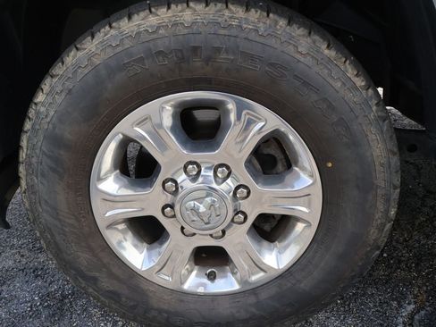 Used 2024 RAM 2500 Big Horn AWD/4WD image 10