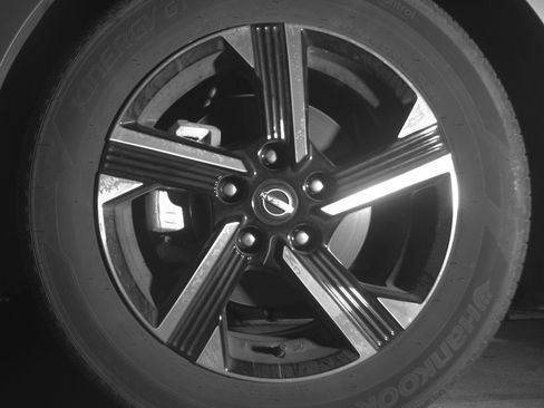 Used 2025 Nissan Sentra SV FWD image 12