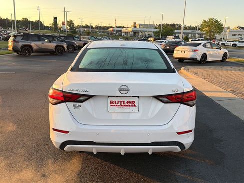 Used 2024 Nissan Sentra SV image 5