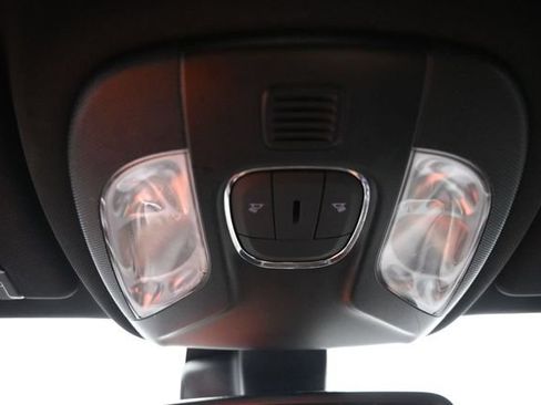 Used 2025 Jeep Compass Limited AWD/4WD image 30