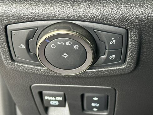 Used 2019 Ford F150 Raptor w/ Equipment Group 802A Luxury AWD/4WD image 32