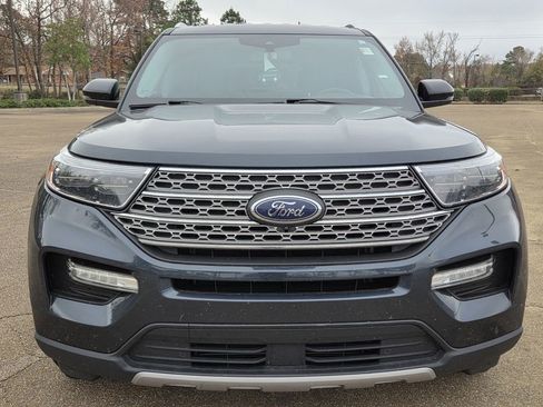 Used 2023 Ford Explorer Limited w/ Equipment Group 301A image 2