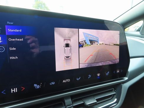 Certified 2024 Chevrolet Equinox EV RS image 26