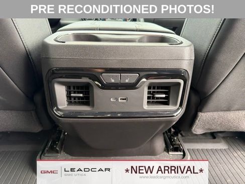 Used 2024 GMC Sierra 1500 AT4 w/ Technology Package AWD/4WD image 16