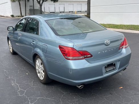 Used 2008 Toyota Avalon XLS FWD image 2