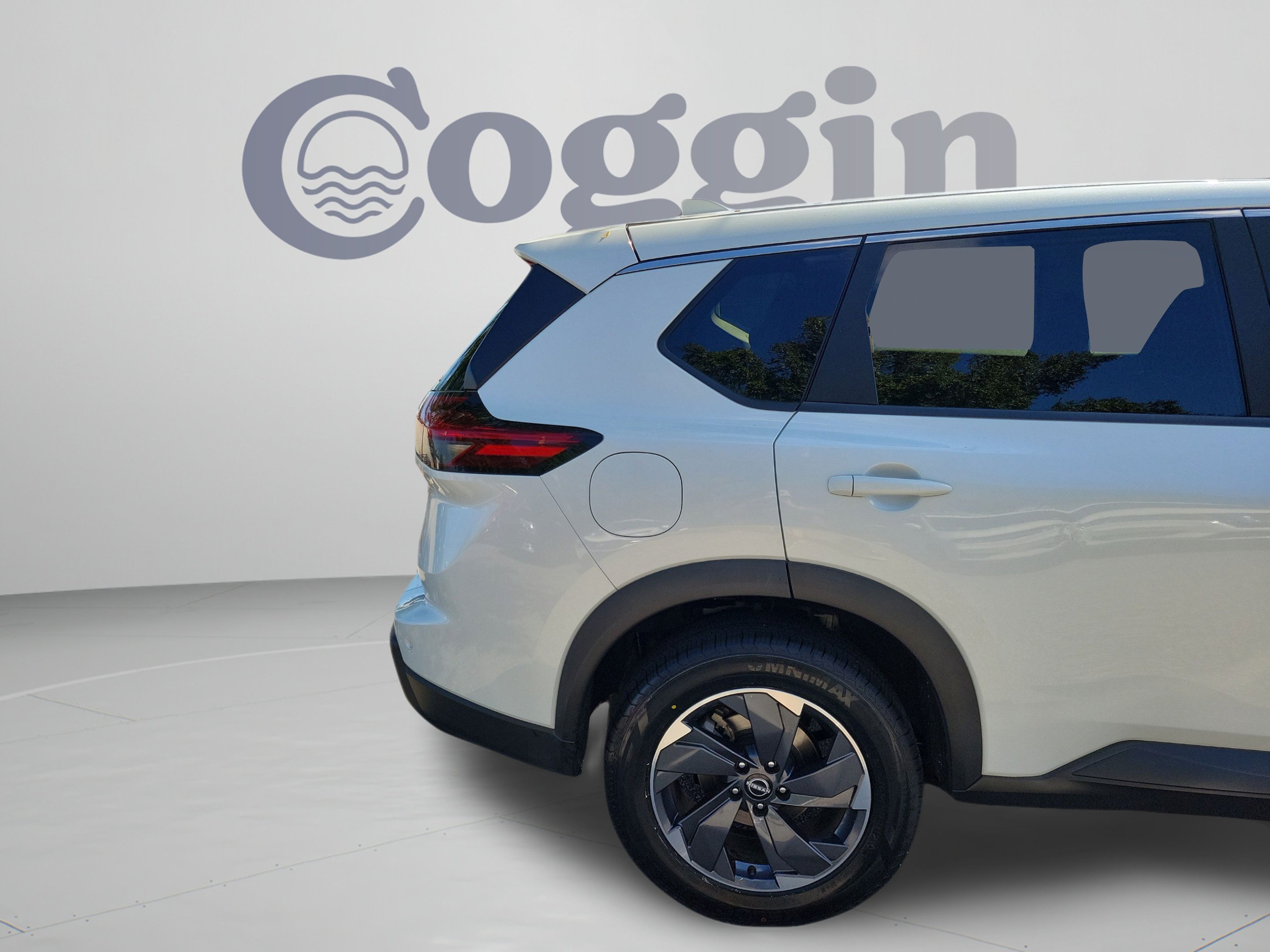 Used 2024 Nissan Rogue SV FWD image 30