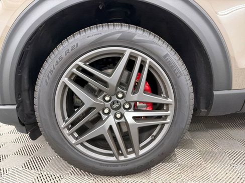 New 2026 Ford Explorer ST-Line w/ ST-Line Street Pack RWD image 11