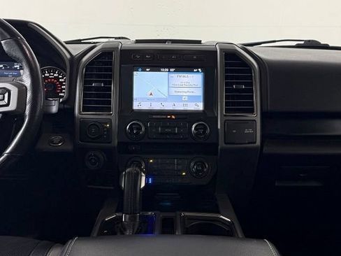 Used 2018 Ford F150 Raptor w/ Equipment Group 802A Luxury AWD/4WD image 22