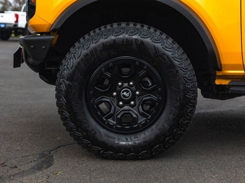 Used 2021 Ford Bronco Wildtrak image 13