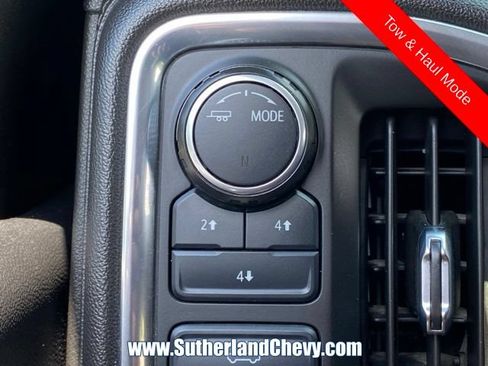 Used 2020 Chevrolet Silverado 2500 LT w/ Z71 Off-Road Package AWD/4WD image 30