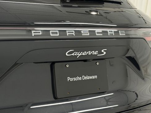 Certified 2022 Porsche Cayenne S image 64