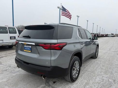 Used 2023 Chevrolet Traverse LT image 4