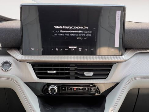 New 2025 Ford Explorer Active w/ Active Comfort Package image 13