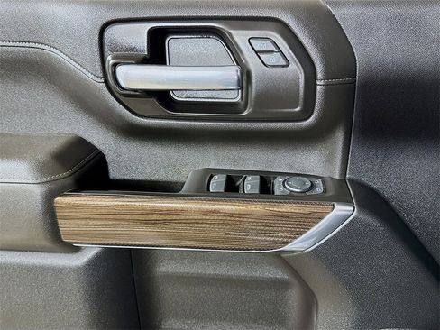 Used 2021 Chevrolet Silverado 3500 LT w/ Texas Edition image 15