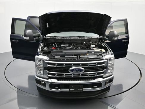 Certified 2024 Ford F250 XLT w/ FX4 Off-Road Package image 43