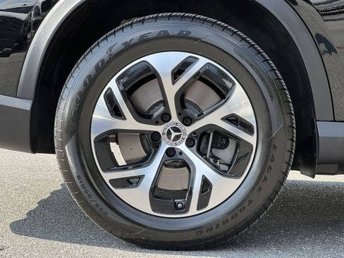 Certified 2025 Mercedes-Benz GLC 350e 4MATIC image 10