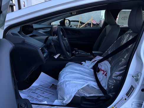 New 2026 Toyota Prius LE image 9