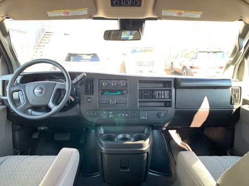 Used 2025 GMC Savana 3500 LT w/ LT Preferred Equipment Group image 32