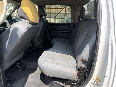 Used 2018 RAM 5500 Tradesman w/ Chrome Appearance Group AWD/4WD image 8