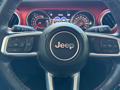 Used 2022 Jeep Gladiator Rubicon w/ LED Lighting Group AWD/4WD image 26