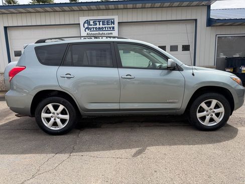 Used 2008 Toyota RAV4 Limited FWD image 2