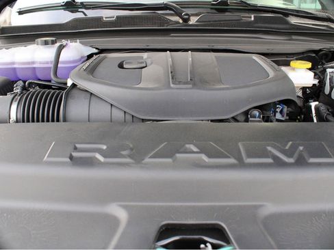 New 2026 RAM 1500 Express AWD/4WD image 40