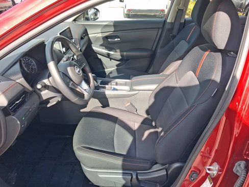 Used 2025 Nissan Sentra SR FWD image 19