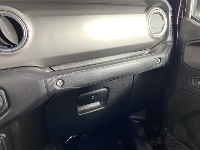 Used 2020 Jeep Gladiator Rubicon AWD/4WD image 29
