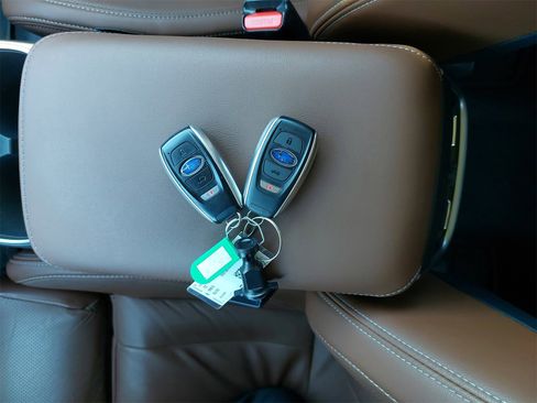 Used 2022 Subaru Outback Touring XT w/ Popular Package #2 image 13