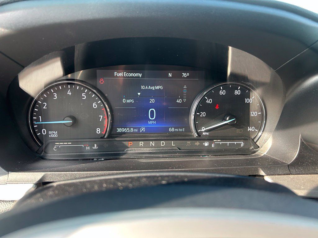 Used 2021 Ford Explorer XLT w/ Equipment Group 202A AWD/4WD image 18