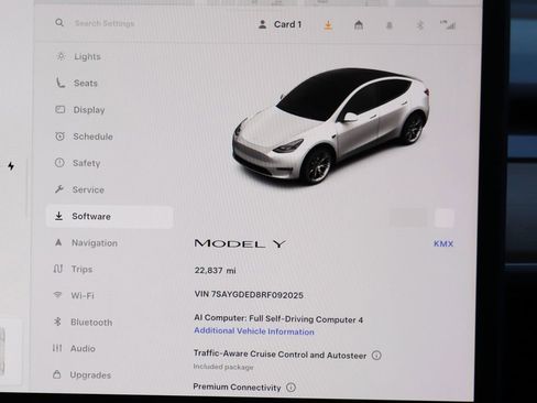 Used 2024 Tesla Model Y Long Range RWD image 29