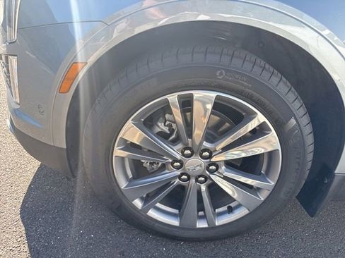 Certified 2026 Cadillac XT5 Premium Luxury w/ Driver Assist Package AWD/4WD image 6