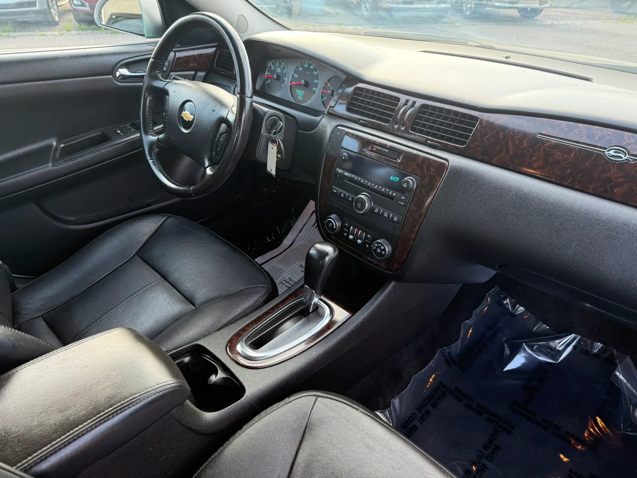 Used 2013 Chevrolet Impala LTZ FWD image 18