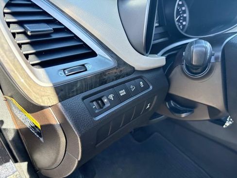 Used 2017 Hyundai Santa Fe Sport image 27