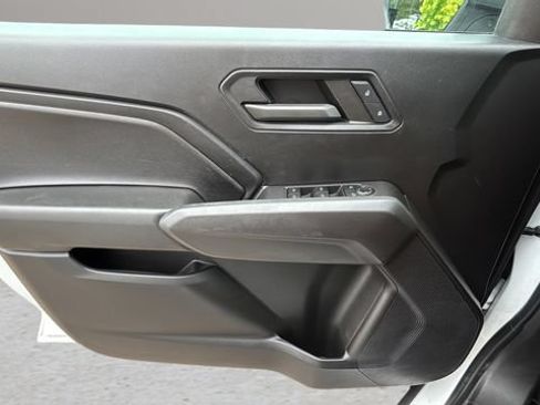 Used 2023 Chevrolet Colorado W/T RWD image 17