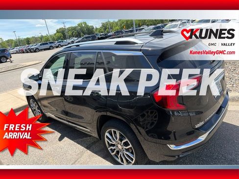 Used 2022 GMC Terrain Denali AWD/4WD image 4